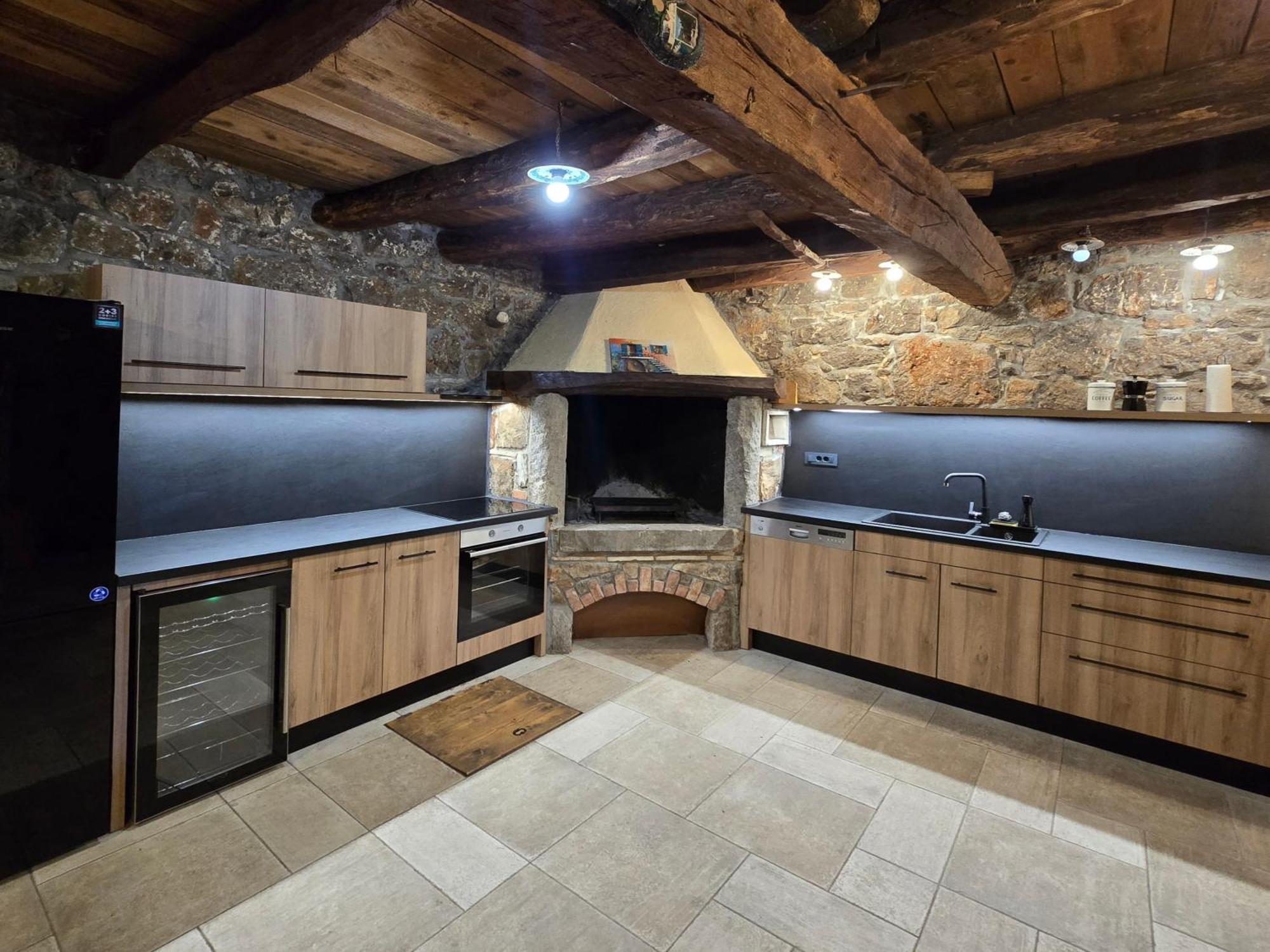 Casa Storia & Casa Antica Apartment Veprinac Ruang foto